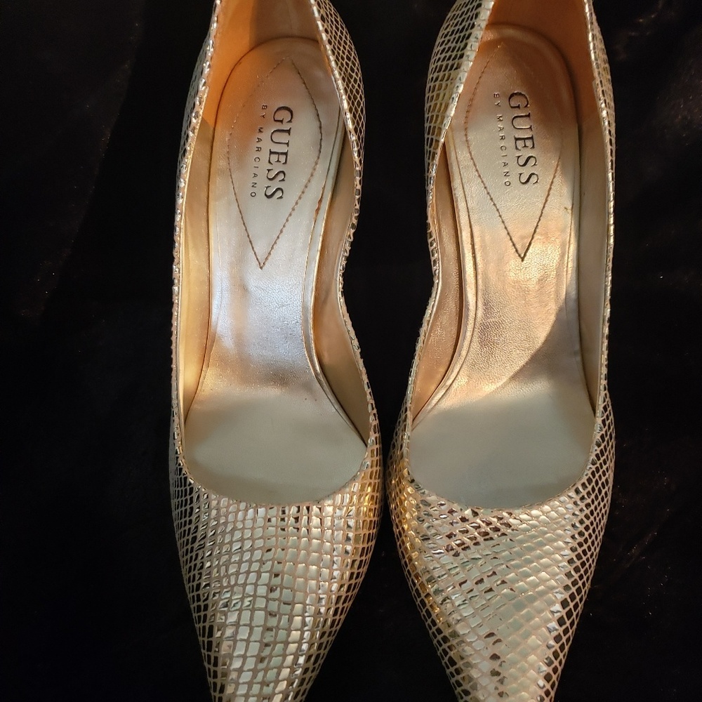 Ladies shoes